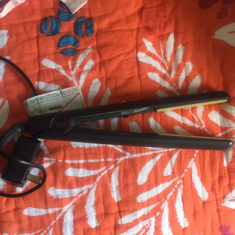 Ghd hair straightener